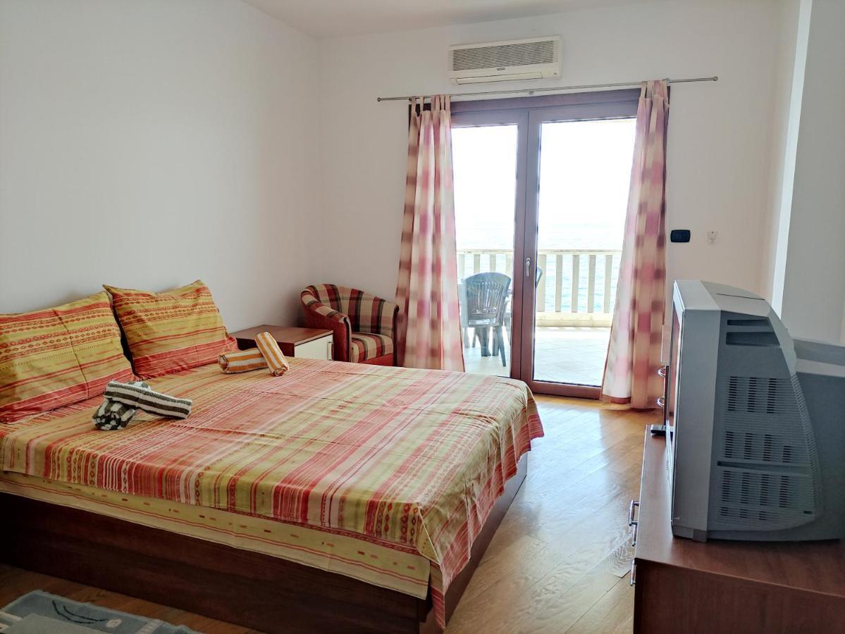Apartments Altea Rafailovici Luaran gambar